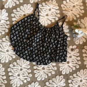 Beautiful & sexy cropped tank top